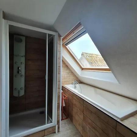 Charmant Appartement Proche Commerces Et Plages Guilvinec Exterior foto